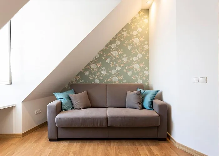 Bright 1 Bedroom In The Heart Of Sunny דירה *