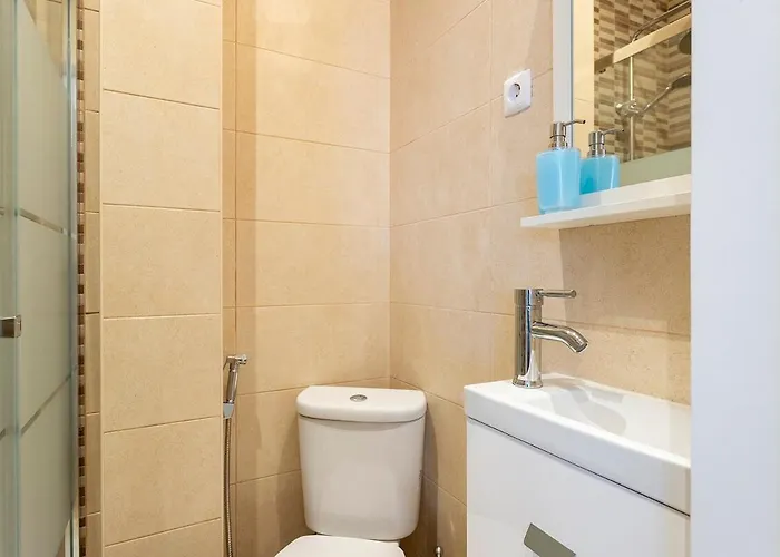דירה Bright 1 Bedroom In The Heart Of Sunny ליסבון
